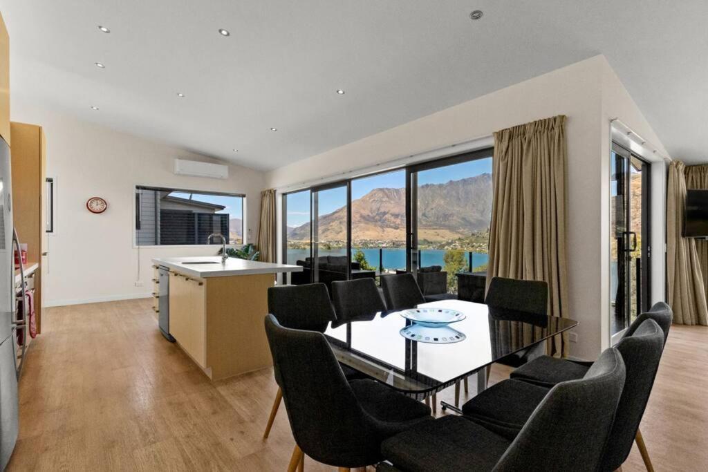4 Bedroom Stunning Modern Family Home Κουίνσταουν Εξωτερικό φωτογραφία